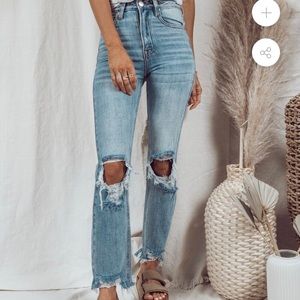 Distressed straight mom jean